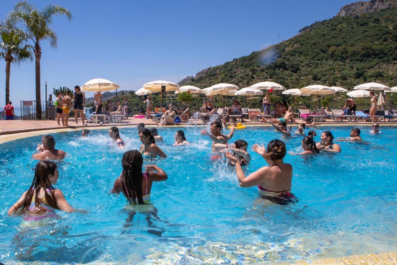 Hotel Olimpo Le Terrazze Letojanni Ngoại thất bức ảnh